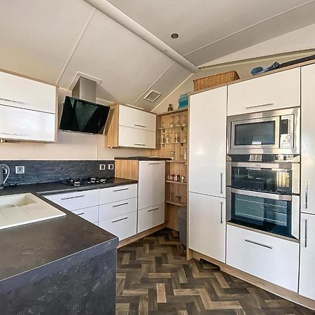 Luxury Caravan At Seaview Holiday Park In Kent Ref 47034Pb Whitstable Eksteriør bilde