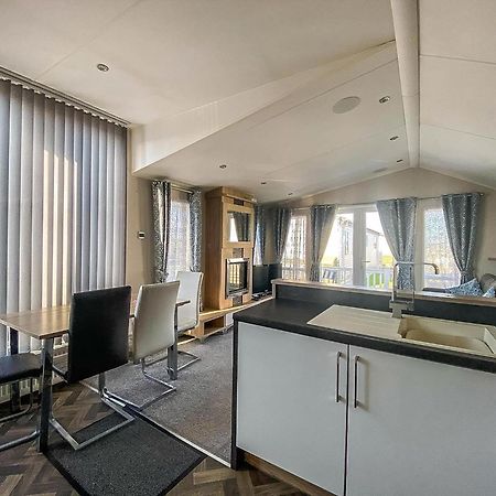 Luxury Caravan At Seaview Holiday Park In Kent Ref 47034Pb Whitstable Eksteriør bilde