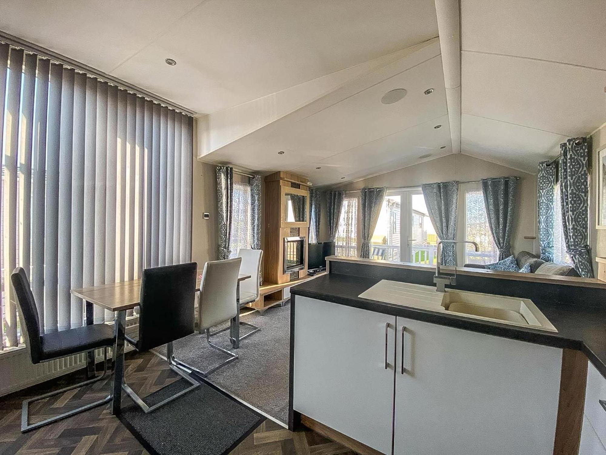 Luxury Caravan At Seaview Holiday Park In Kent Ref 47034Pb Whitstable Eksteriør bilde