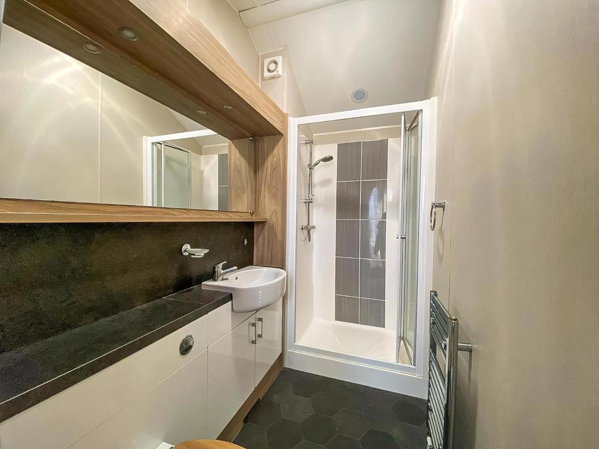 Luxury Caravan At Seaview Holiday Park In Kent Ref 47034Pb Whitstable Eksteriør bilde
